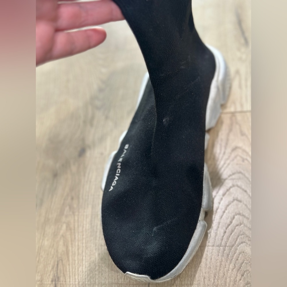 Balenciaga speed trainer in black cloth. Preowned, size 39.‎ - Picture 7 of 11